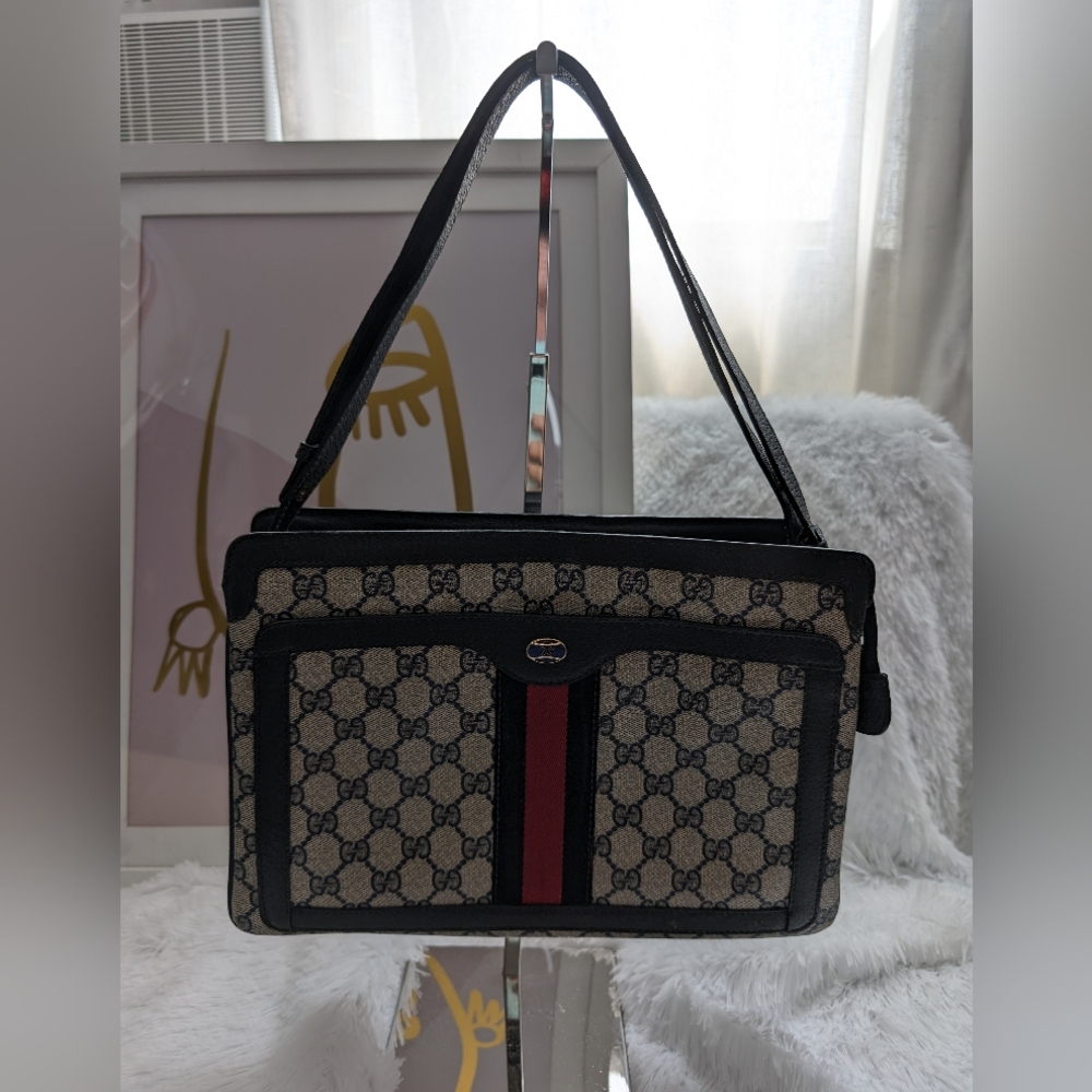 Vintage 1980s Gucci Shoulder Bag - Picture 4 of 16